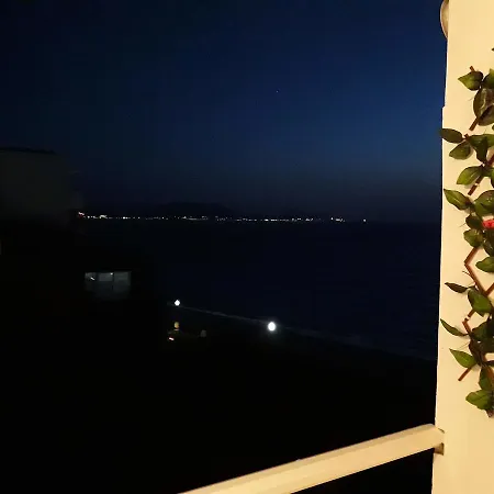 公寓 A Unique Seaside View!!! *